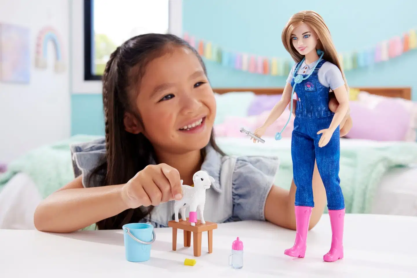 Barbie maatilan eläinlääkäri -muotinukke - Image 3